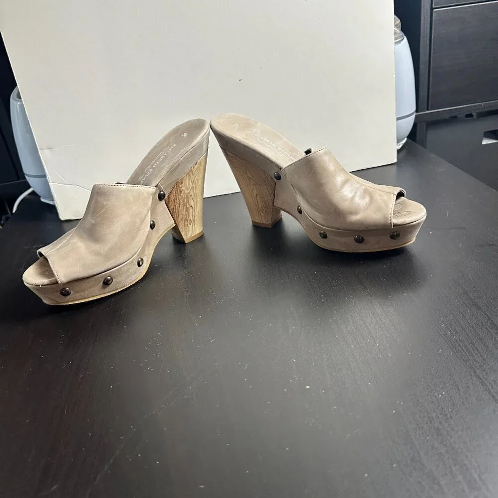 ELIZABETH STUART Studded Neutral Leather Platform Heels Sandals Wood Size 39